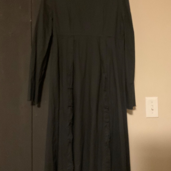 PRADA black coat …off the runway. Size 42 but fits like a size 6 - Picture 6 of 6